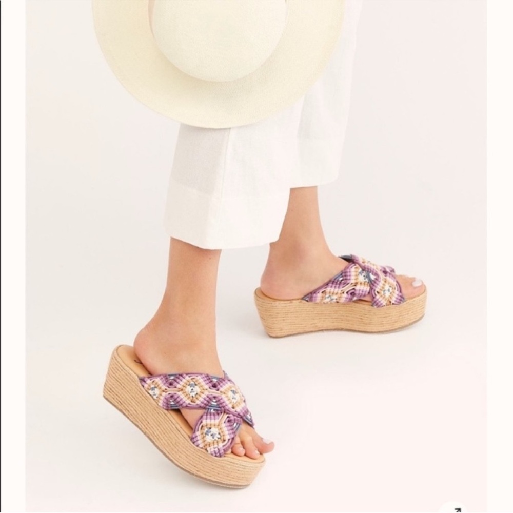 Free People Highline Espadrille Wedge Platform
Size 38